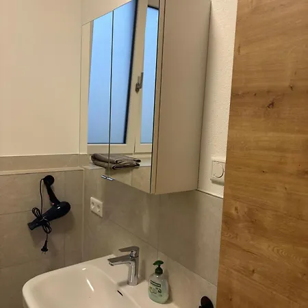 Homestay szállás Boardinghaus Koucha - Wohnen Auf Zeit *