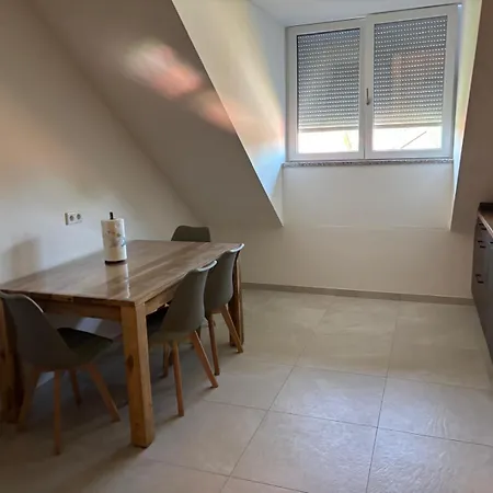 Homestay szállás Boardinghaus Koucha - Wohnen Auf Zeit Neuburg an der Donau