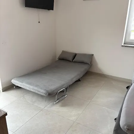 Boardinghaus Koucha - Wohnen Auf Zeit Homestay szállás Neuburg an der Donau
